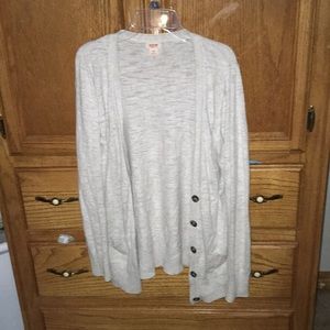 Grey cardigan